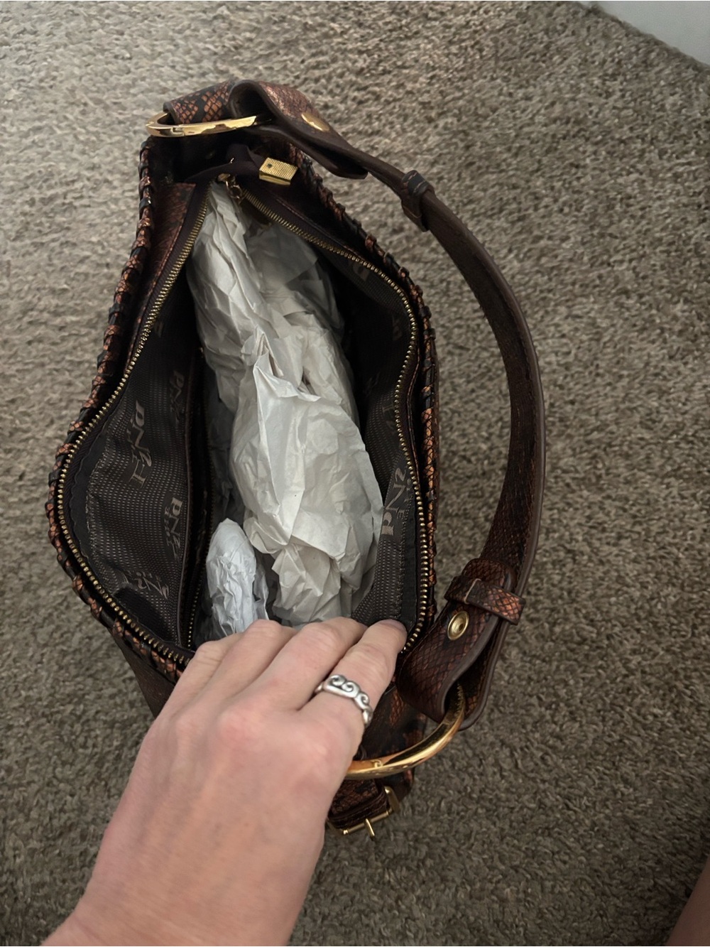 The Find - Gorgeous Copper Snake-Print Shoulder Bag with Gold Accent- like new - Picture 5 of 10